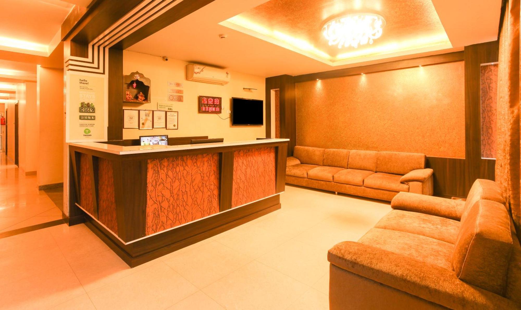 Hotel Janki International 3 Km From Kashi Vishwanath Temple Free Pickup From Railway Station Варанасі Екстер'єр фото
